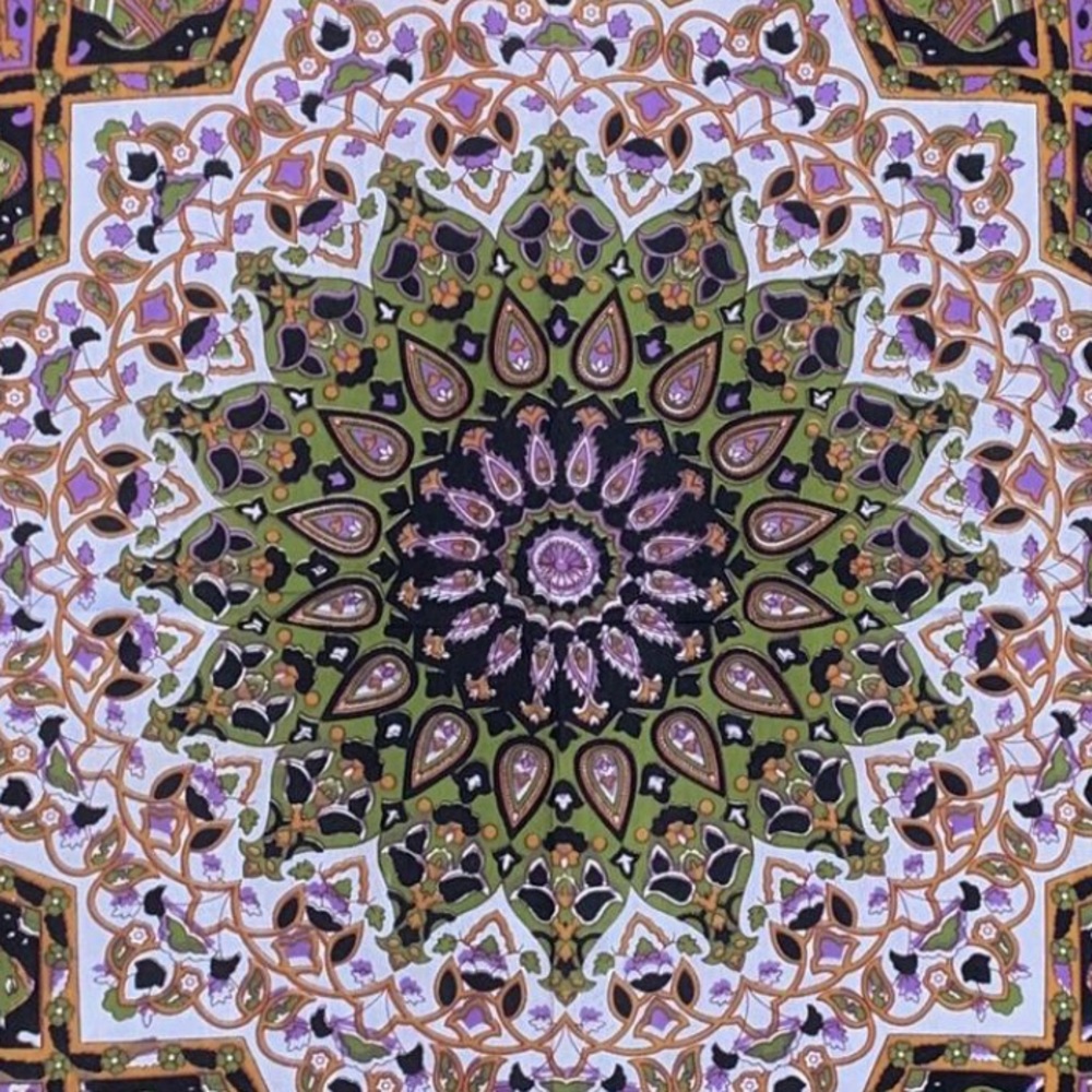 Meet your Posher, Suzzane